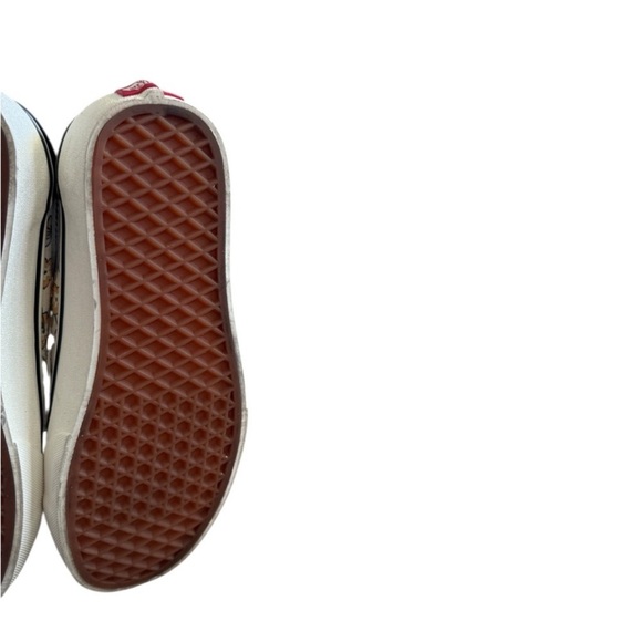 Vans Black and White Old Skool Sneakers with Floral Design Size 8 Woman’s - Picture 8 of 14